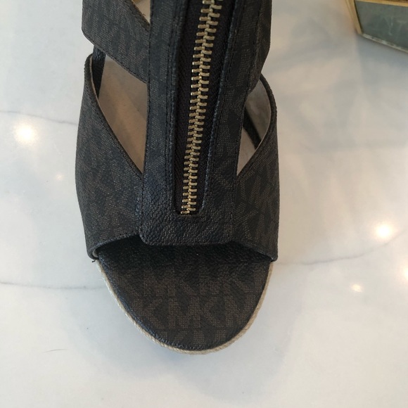 Michael Kors leather wedge heels - Picture 7 of 10